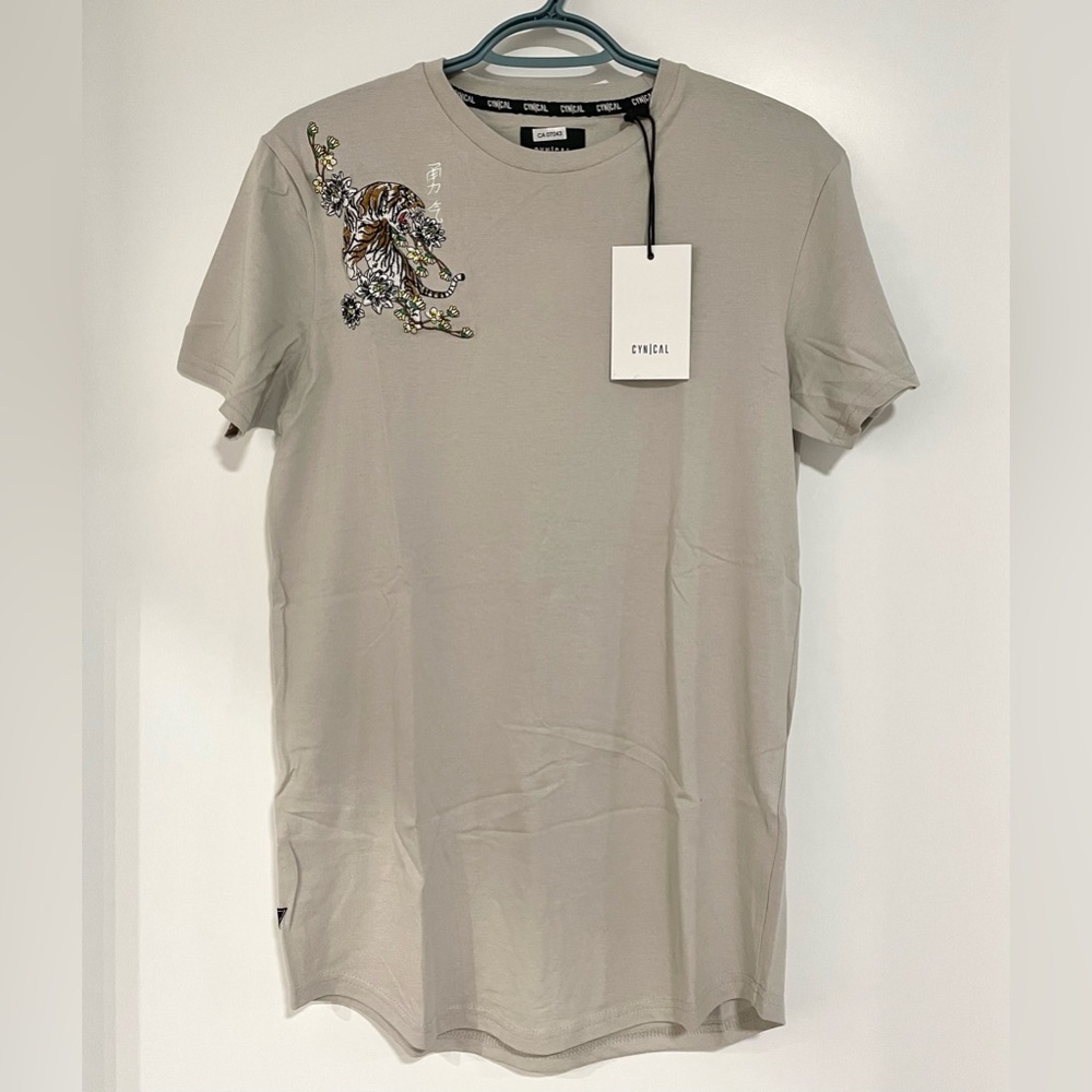 NEW Cynical Embroidered Tiger T-Shirt (size S)